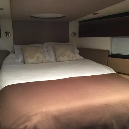 Barco Em Úszó hotel Lisboa